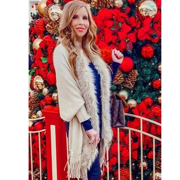 Fur and Fringe Detail Open Beige Cardigan - Picture 8 of 11